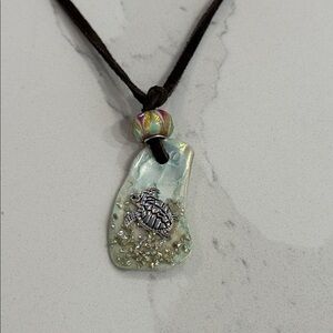OYSTER SHELL NECKLACE - TURTLE TIDE COLLECTION